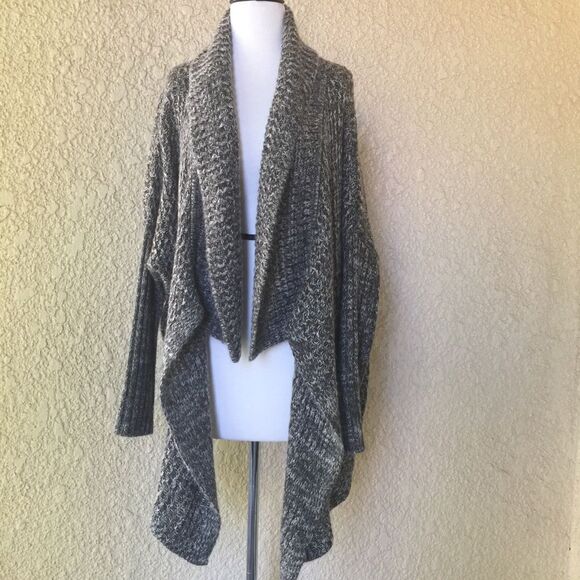 Solemio Water Fall Collar‎ Open Cardigan Sweater Grey Women's Size S/M EUC - Picture 2 of 7